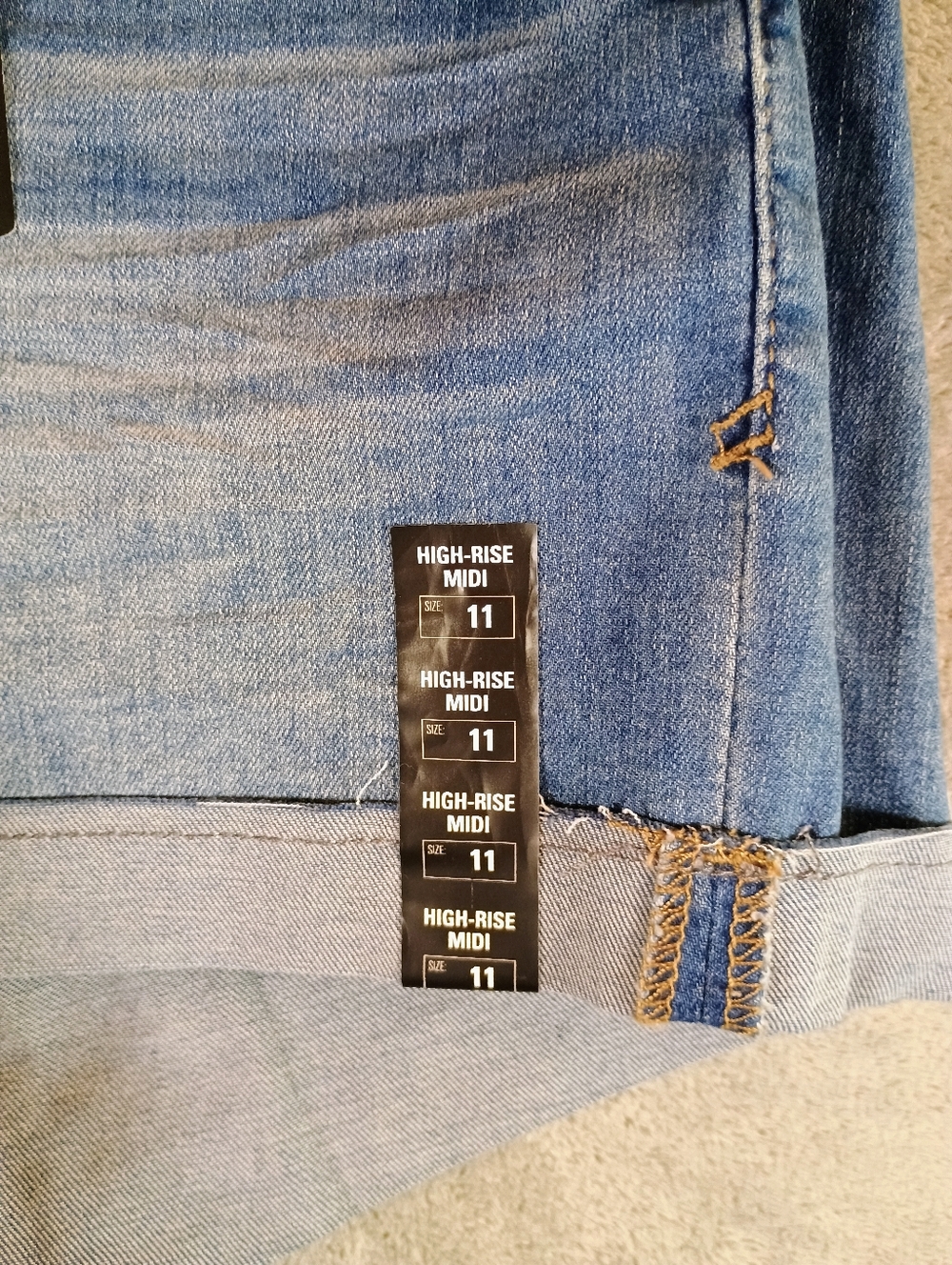 NWT Mudd Juniors Light Blue Denim Button-Front Jean Shorts Size 11 - Picture 2 of 14